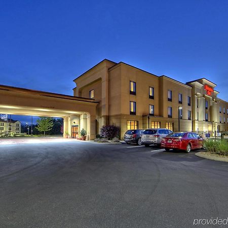 Hampton Inn Кроссвилл Экстерьер фото