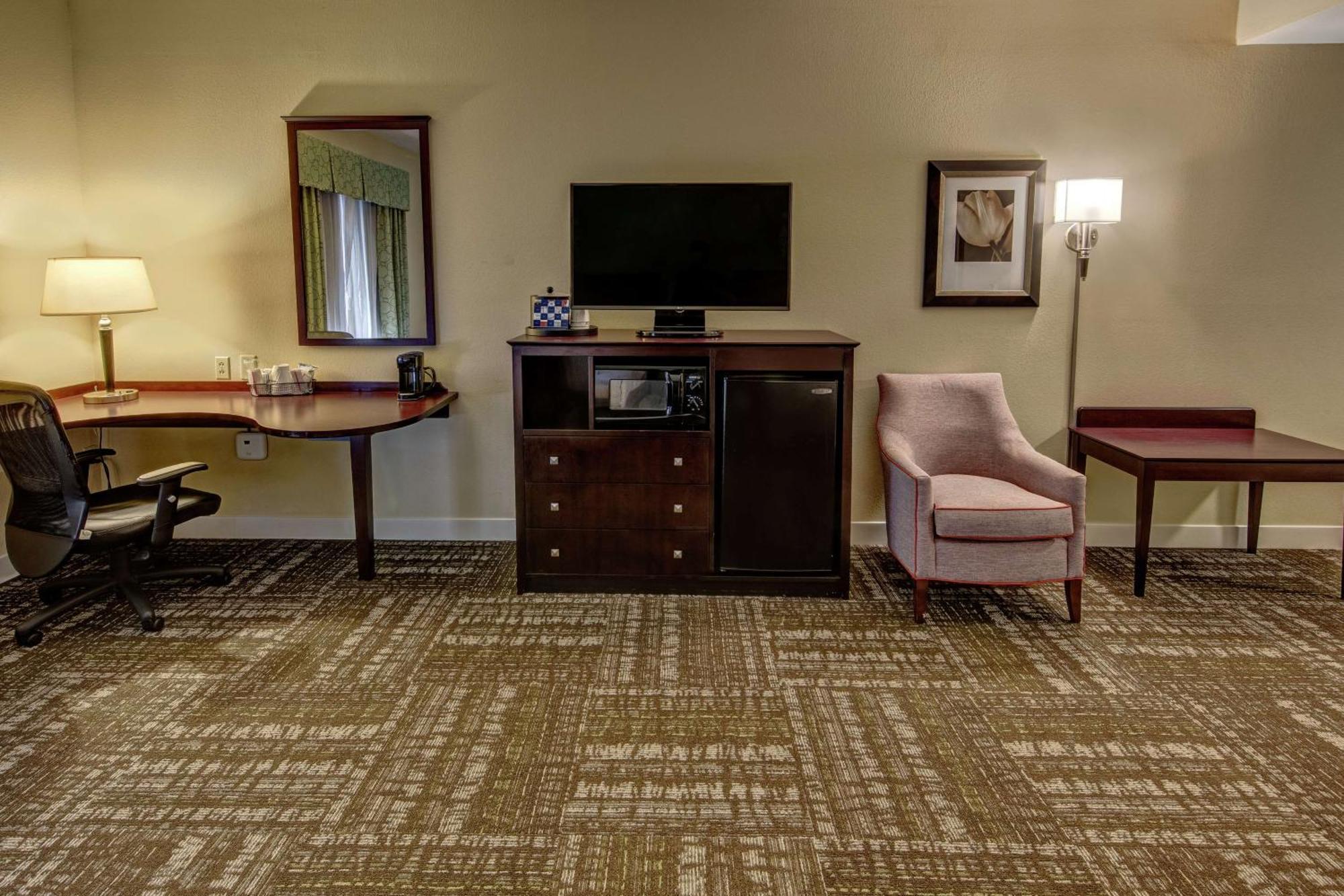 Hampton Inn Кроссвилл Экстерьер фото