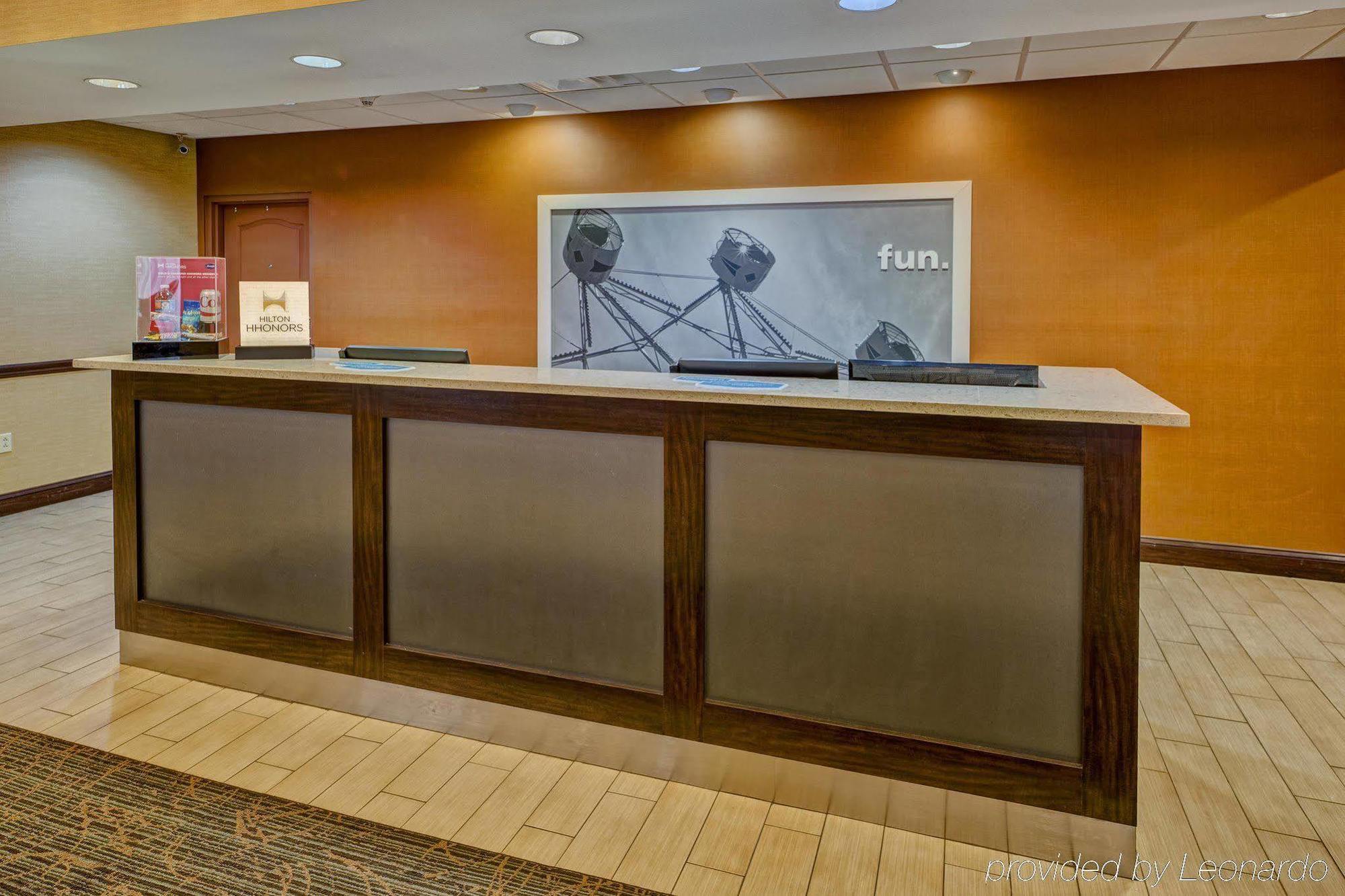 Hampton Inn Кроссвилл Экстерьер фото