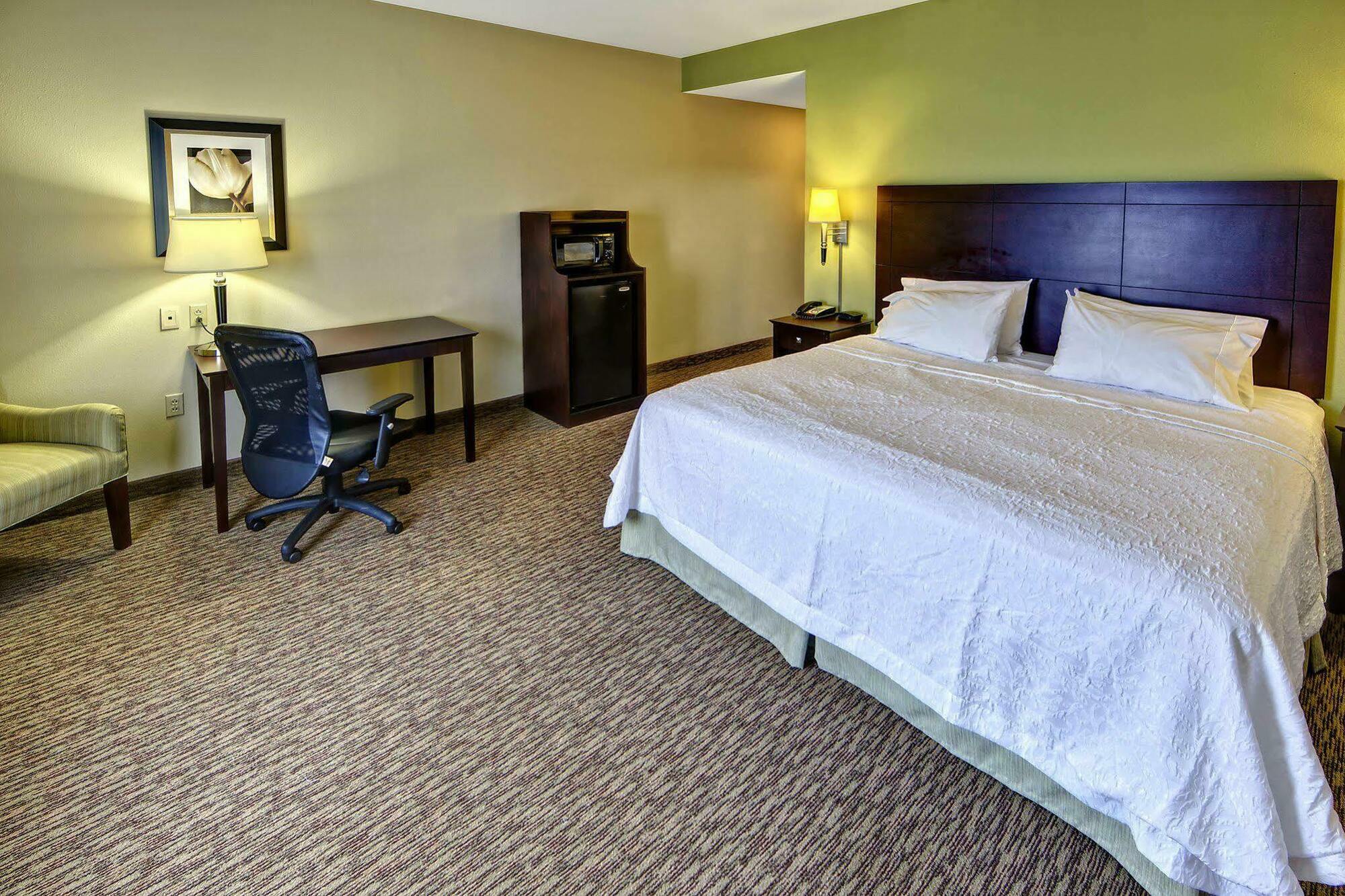 Hampton Inn Кроссвилл Экстерьер фото